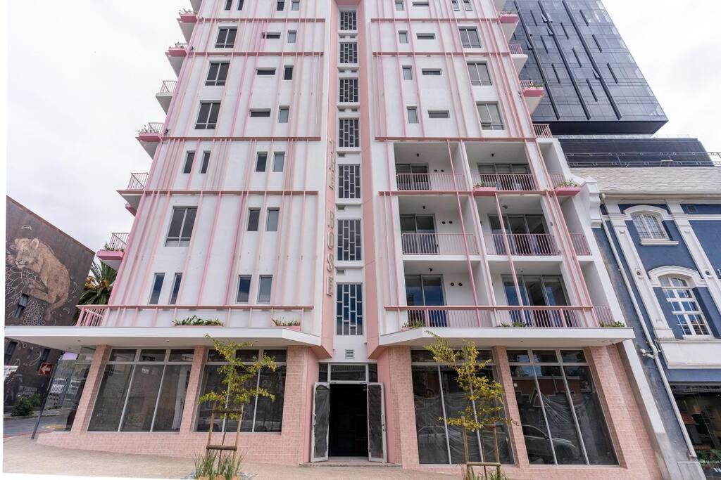 The Rose404: Aprt With Iconic Mountain Views Apartamento